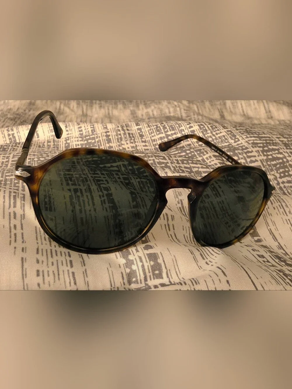 Persol 20 as